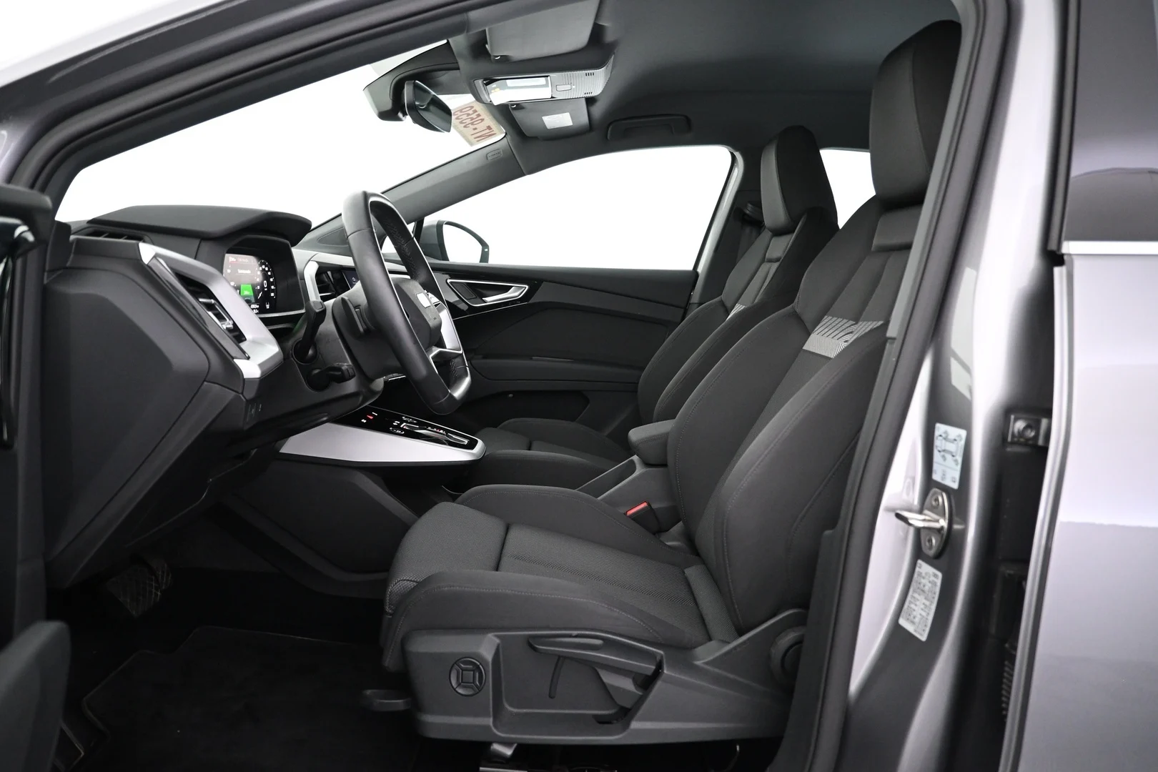 Car Image - 4QG62zv8EKa8RYSSlFLTFl