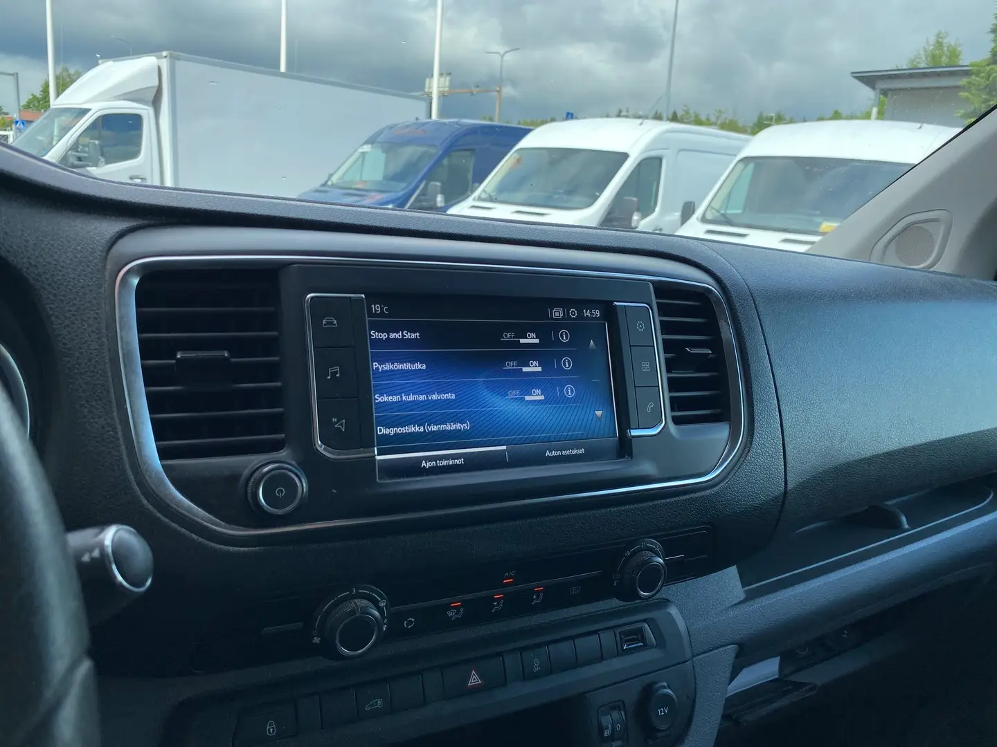Car Image - 3BPoZbHqA196n2vQdFEJVE