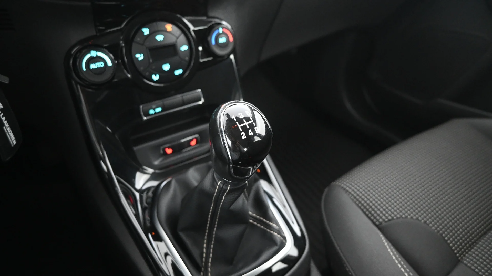 Car Image - 67W4tE8tpqKbaMumQA3uut