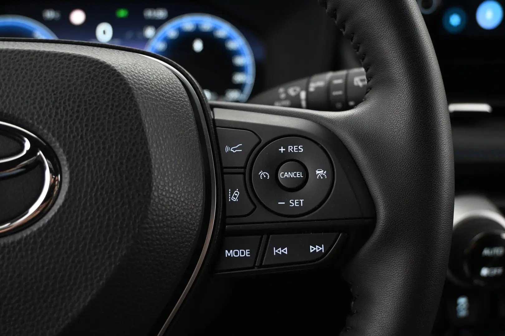 Car Image - 5X4qESHtDXe0hP7oK0jbfq