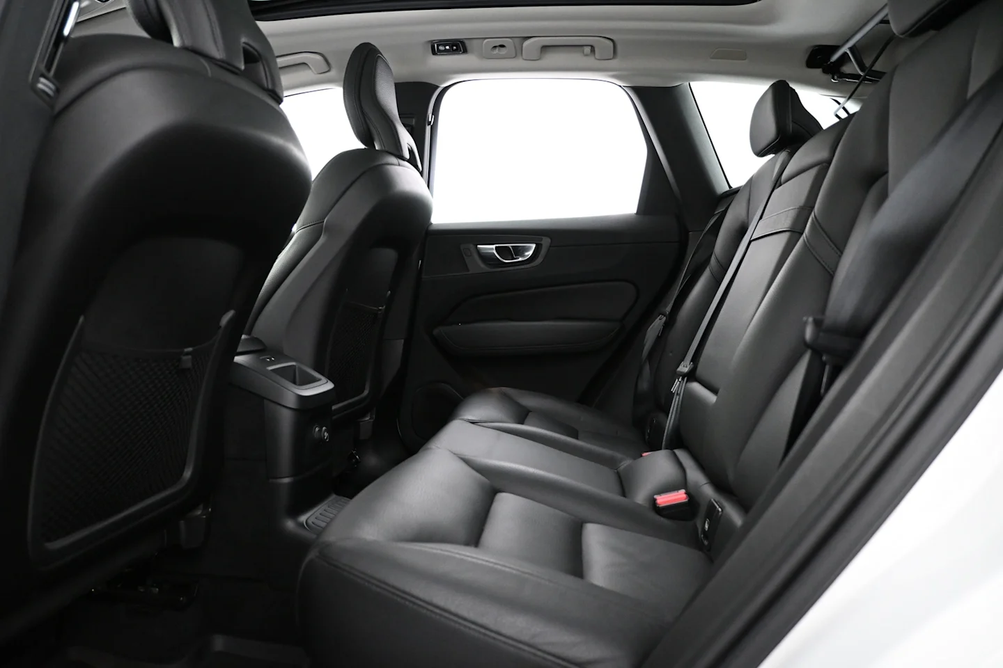 Car Image - 4jD3Rw17j9RaCAW24IcT8s