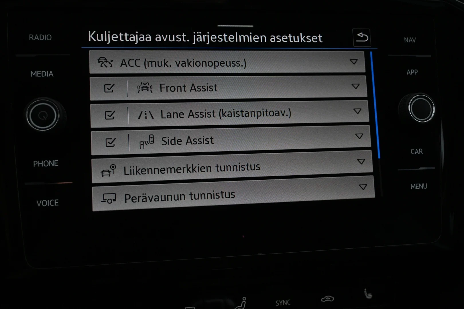 Car Image - 2ESuGeEjLUX66AfHtcVV3l