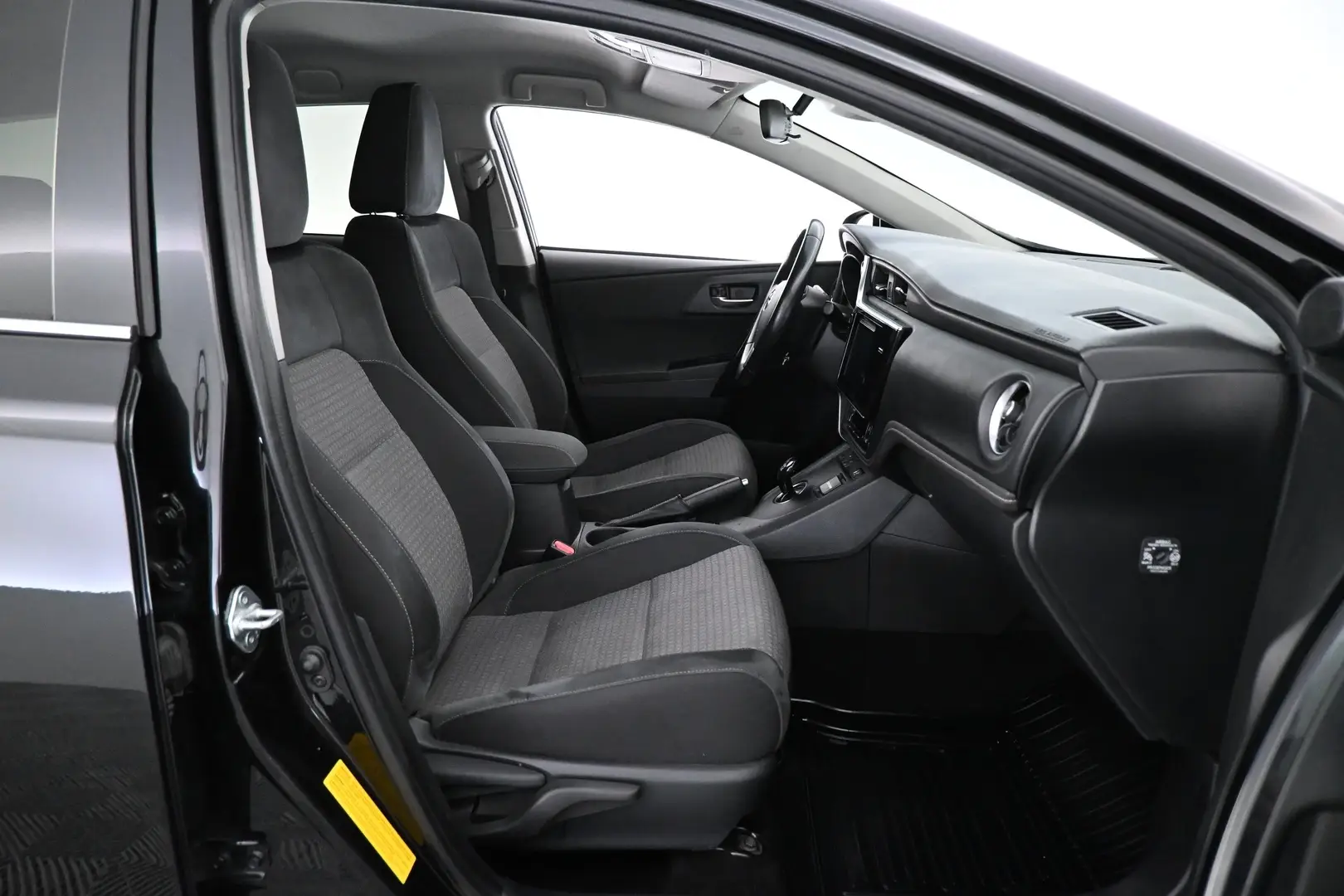 Car Image - 3cq6ZpxvJrBm2mXXrcDmdI
