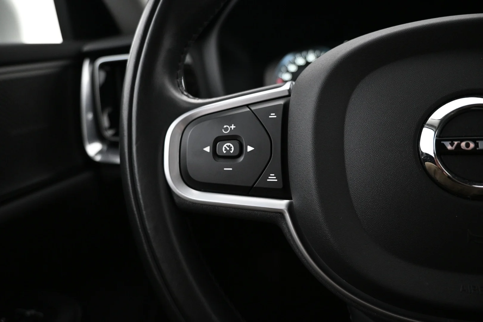 Car Image - 7tR9vjlGkJFBjVAwClm4Xe