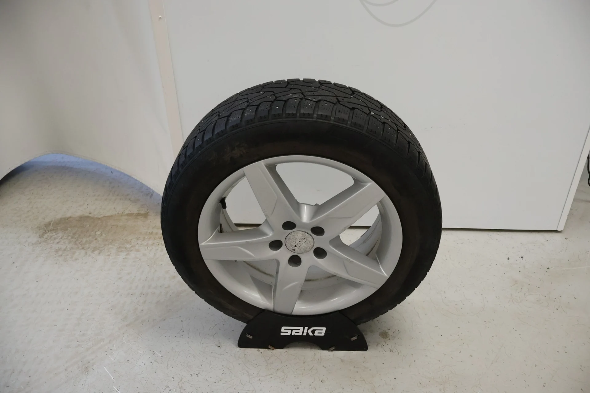 Car Image - 7DQP6AqYNImZzlDm31n17b
