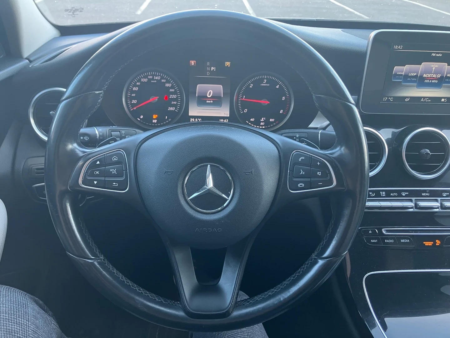 Car Image - 2j84dpkCHTz9VzdikcgwtA