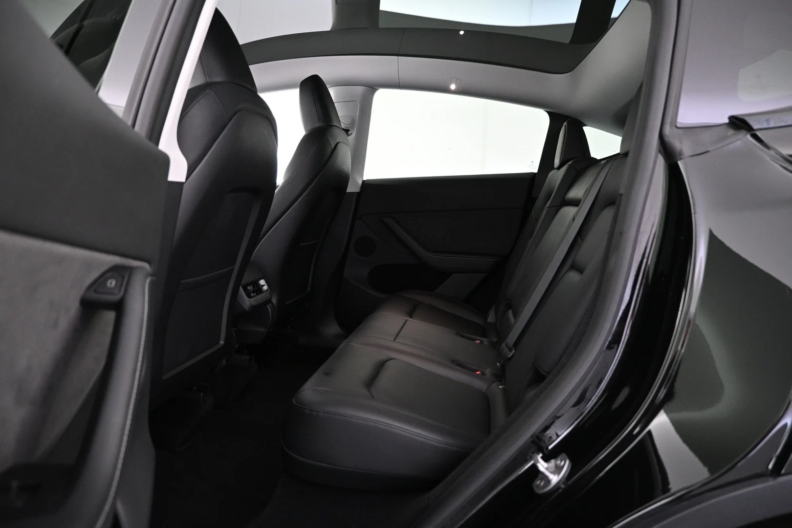 Car Image - 1K6iEt1hJ2yalVoGAo0Xrg