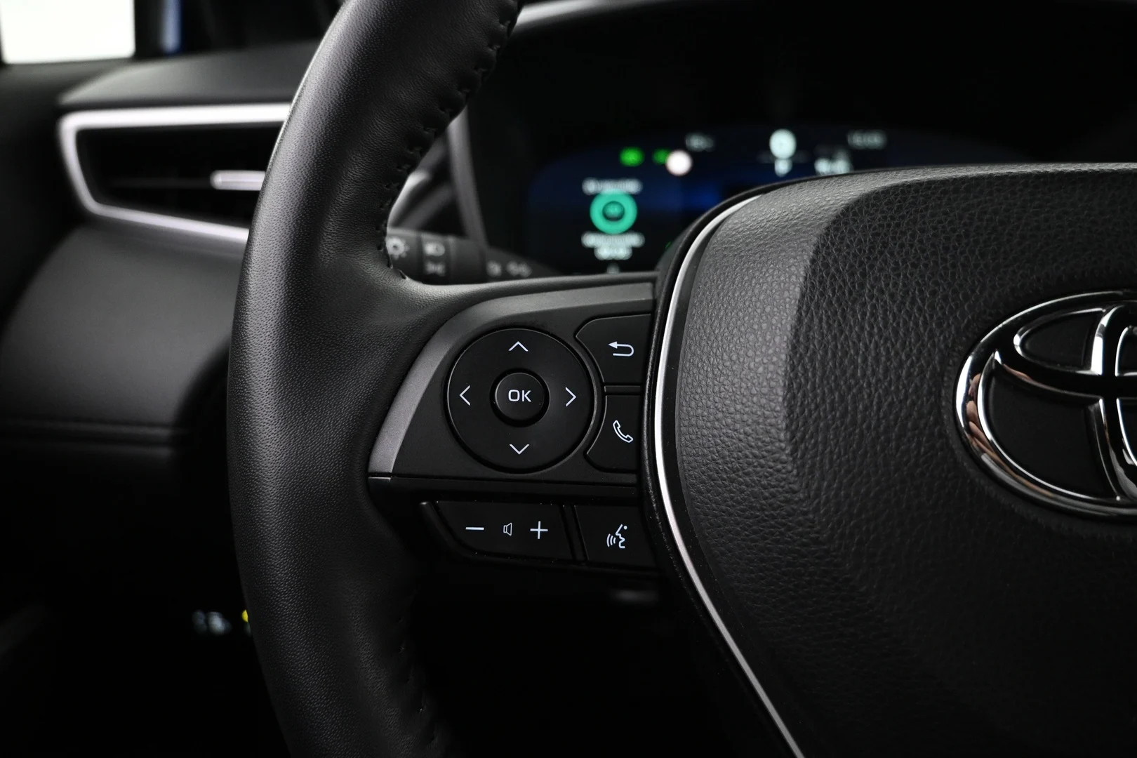 Car Image - 2PePAmZXkb5biuDh5eFtVs