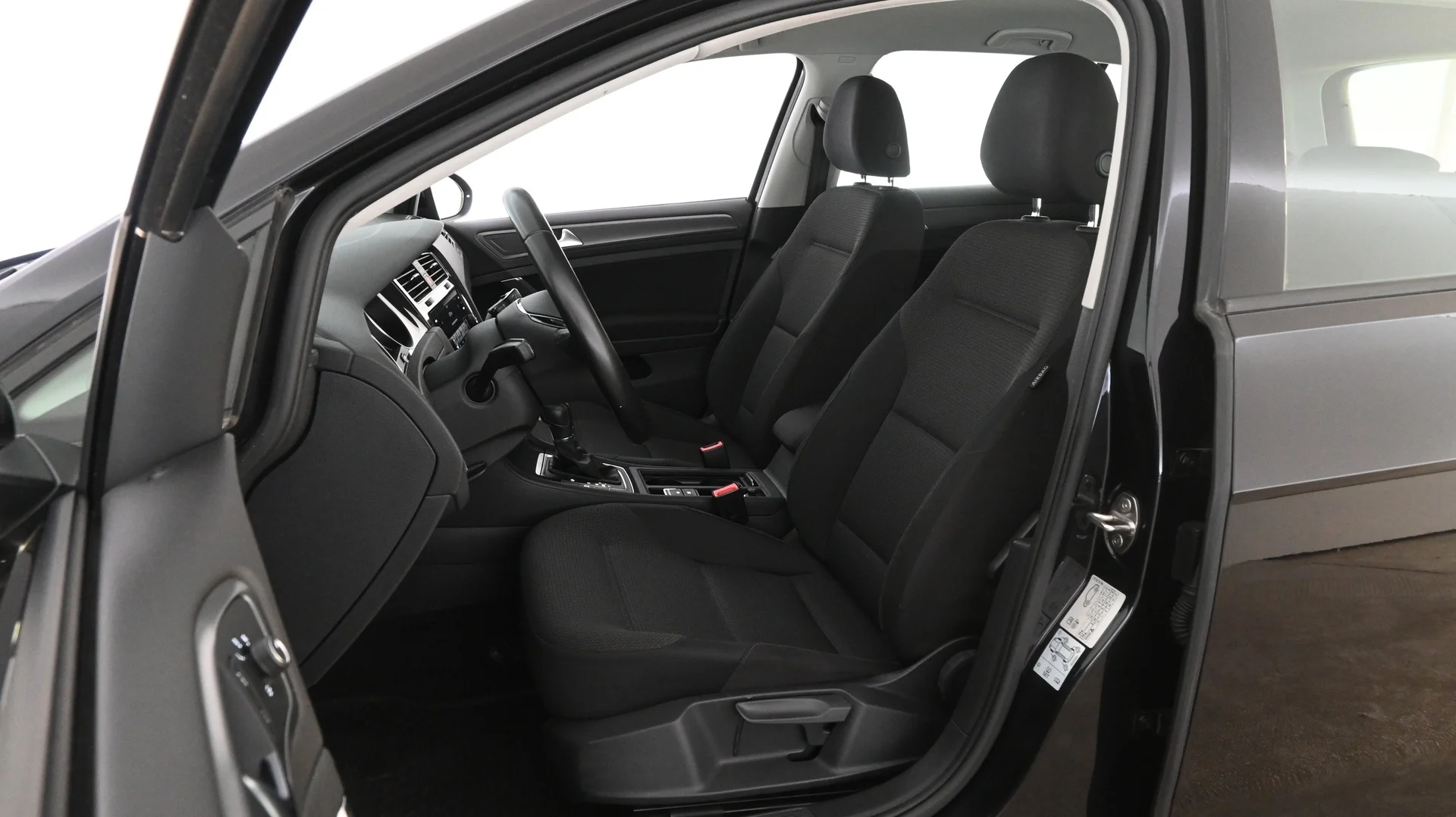 Car Image - 2dwuXVmYSqwrSziaGtvie1