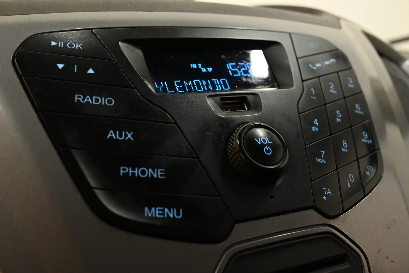Car Image - 2QSTHlYFLBeonwFFV2Heqm