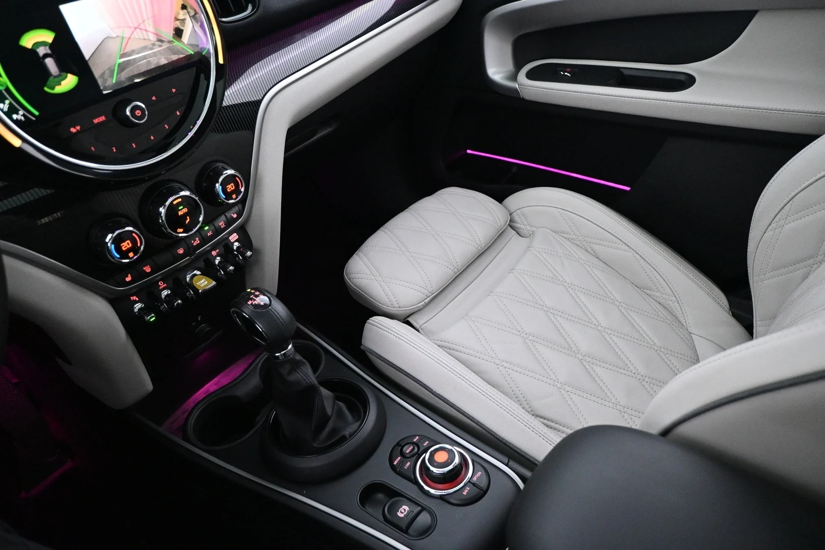 Car Image - 1FiEdqKWY70lTnM3KeRi84