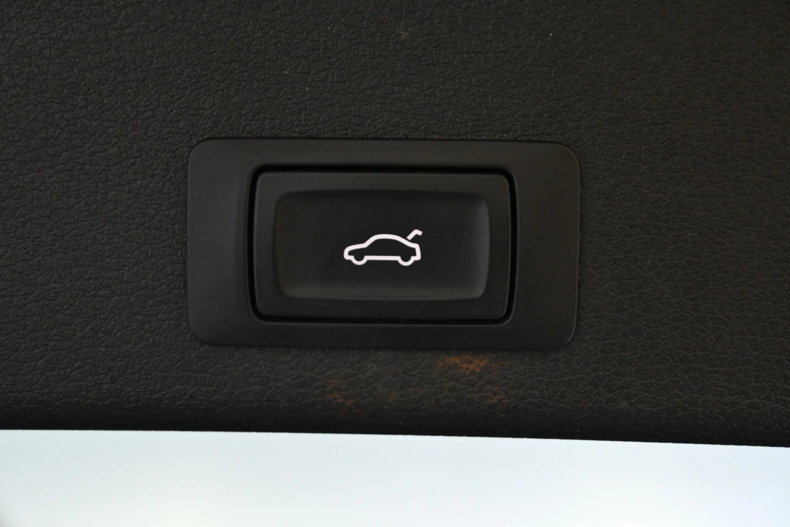 Car Image - 79tdb0hKA1RfPfN8pJumwq