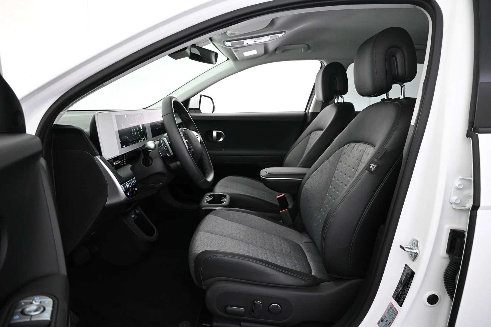 Car Image - 7r98tT9PdOCmBu5s0efqHT