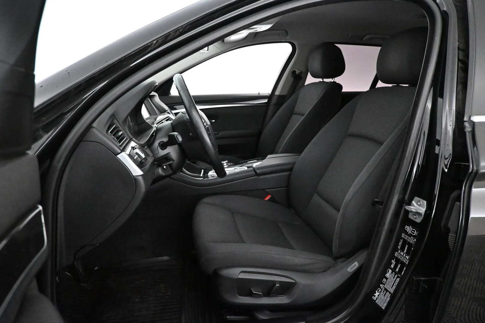 Car Image - 2iCYqVT1Ztpr4IeptAMqD6