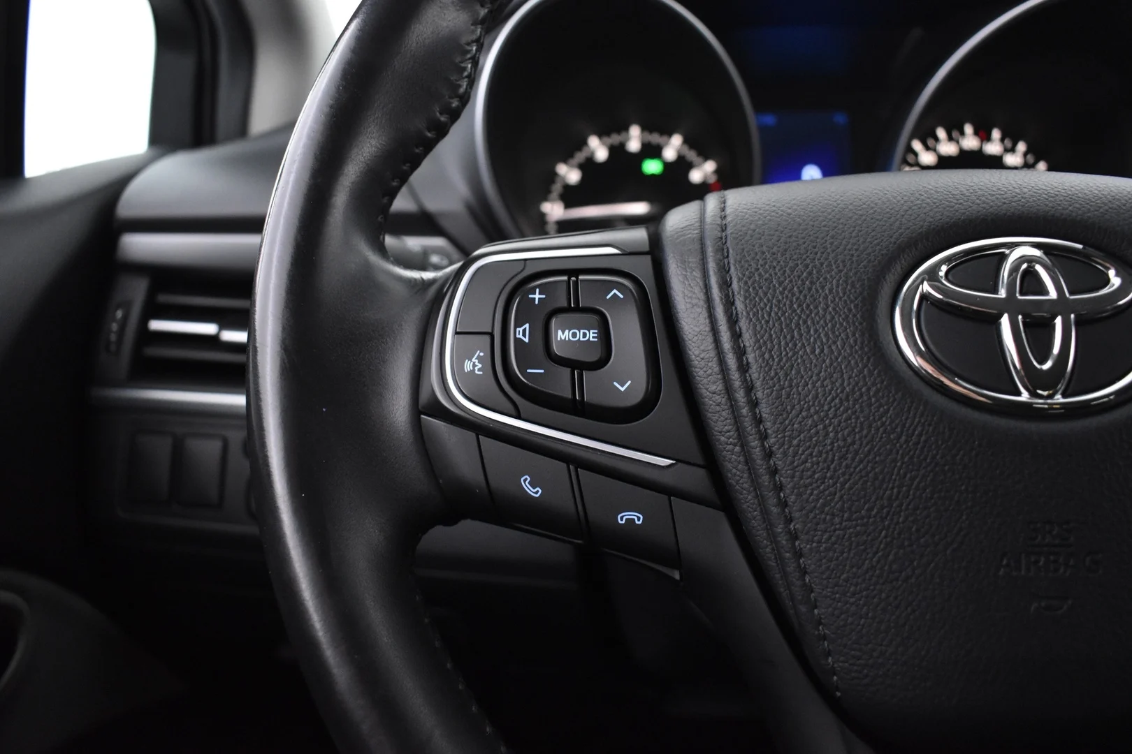 Car Image - 60dU5DMuiqjCaSgHHVYMfm