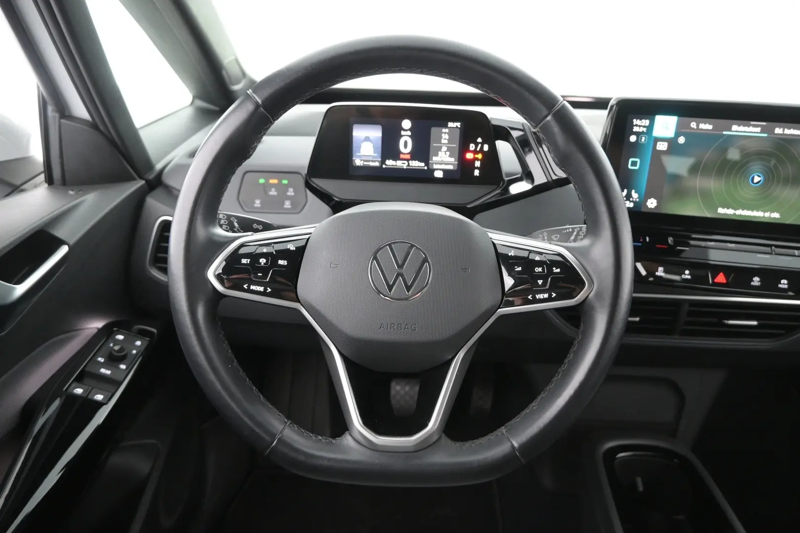Car Image - 6udsToeE7kDfONdaCDenqB