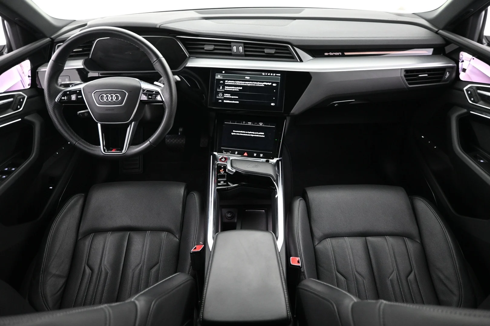 Car Image - 3VgidGU4GjRGluOBAdLlKo
