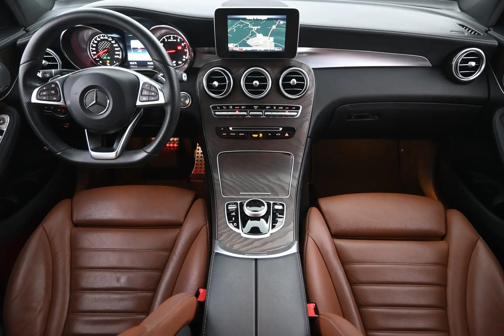 Car Image - 15qFAWRyxXLzpQmrZDQzUO