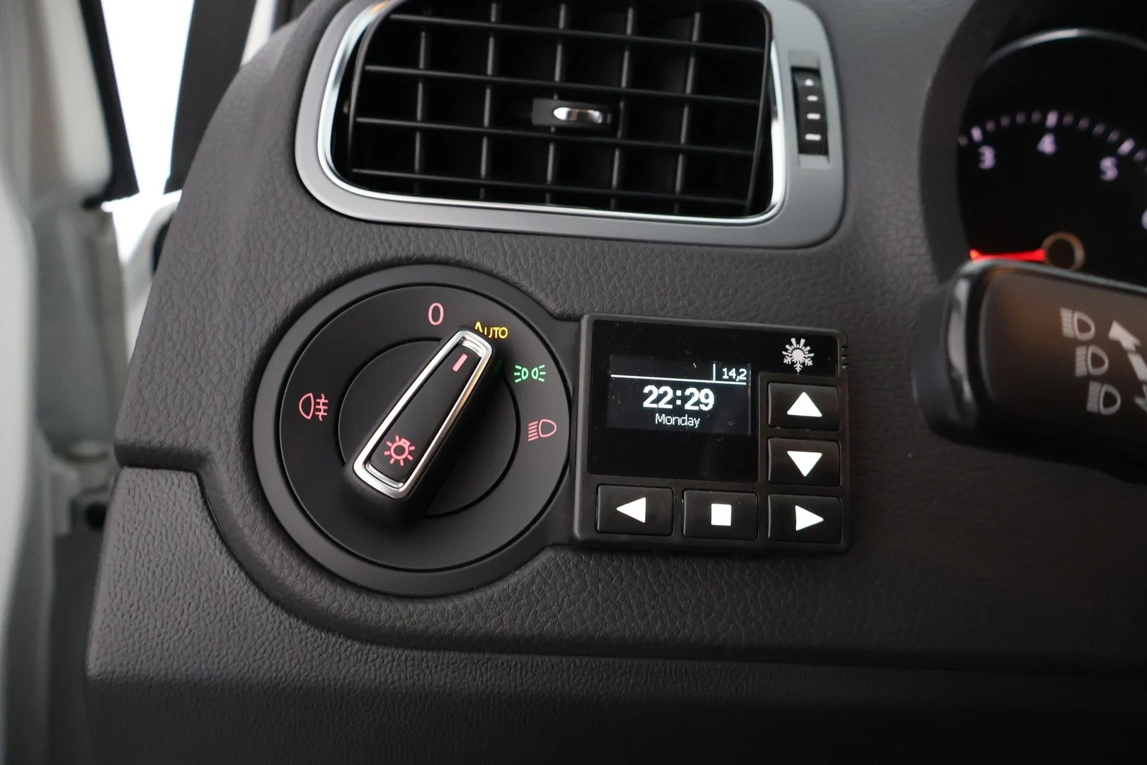 Car Image - 6hjgUtn70HiOOo4BN3vk3G