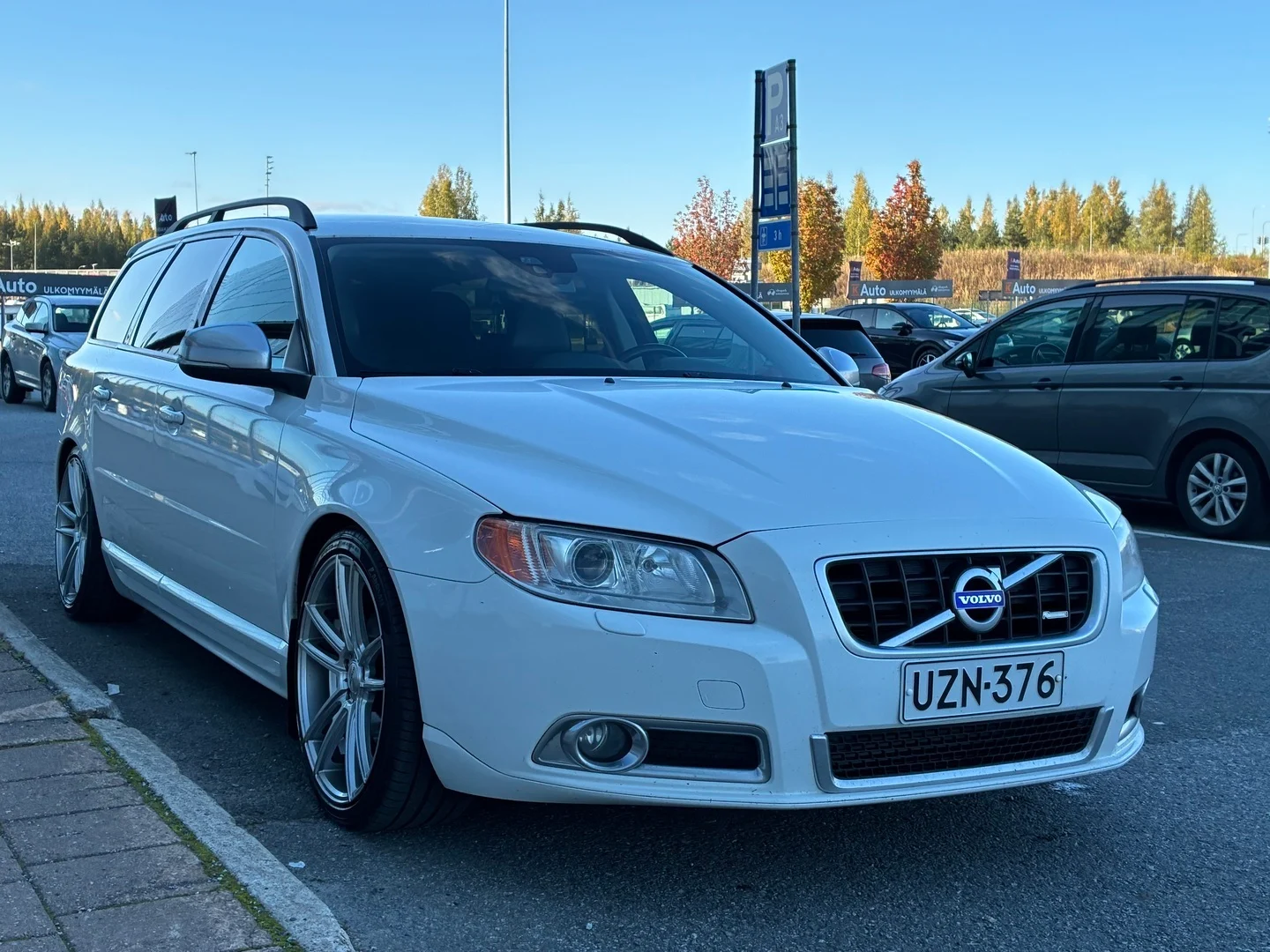 Car Image - 79HCmfTeSyMcAJIKxeeR31