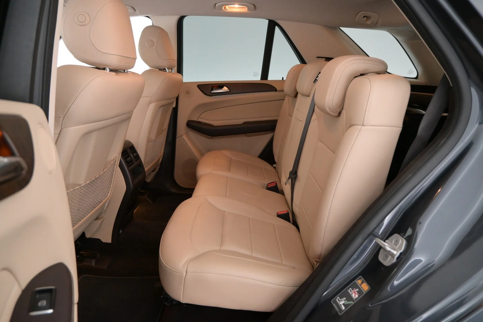 Car Image - 2QhEJfl5J3HzsHCX3ubMQO