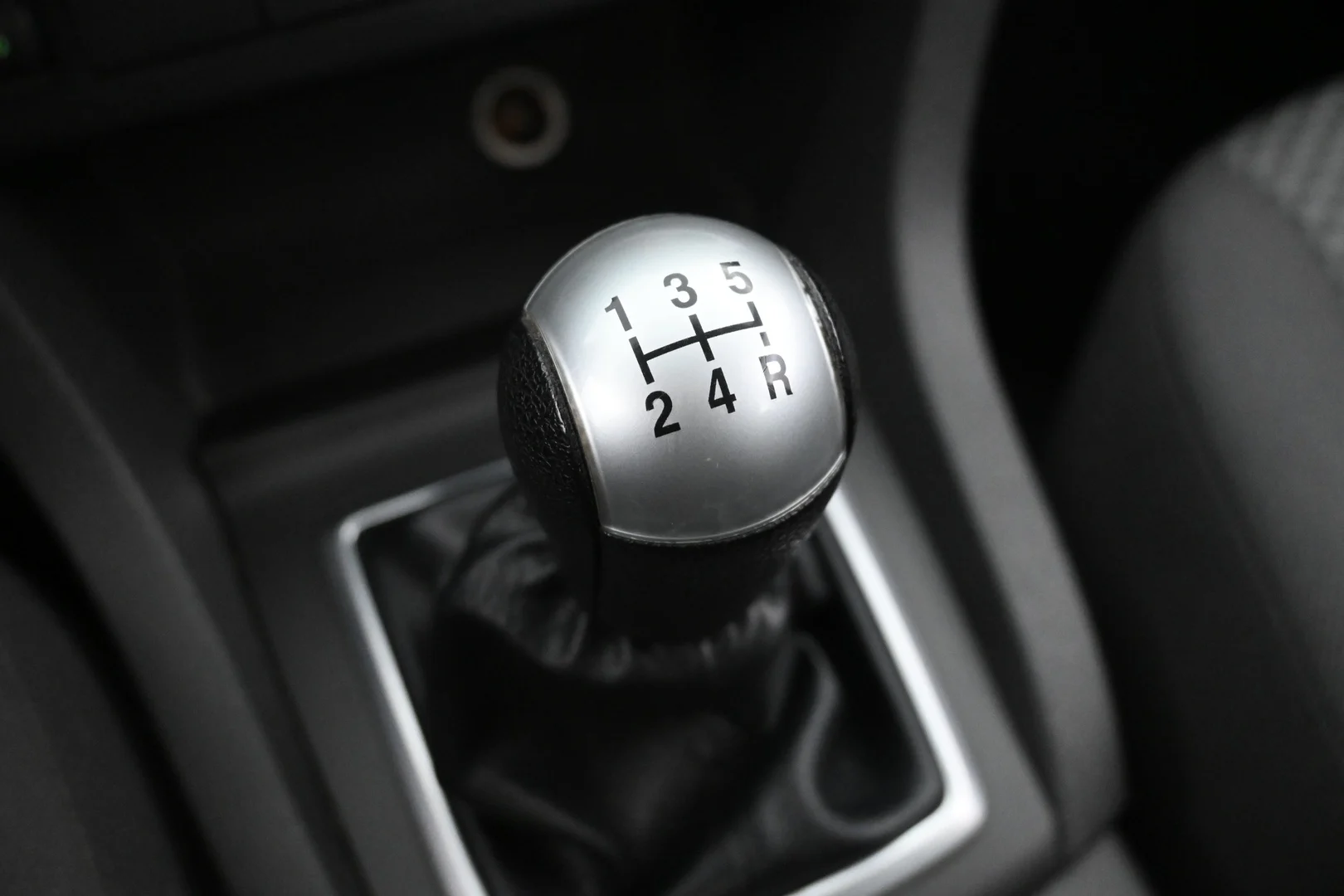 Car Image - 4c05UbMExPlSL332rROsWl
