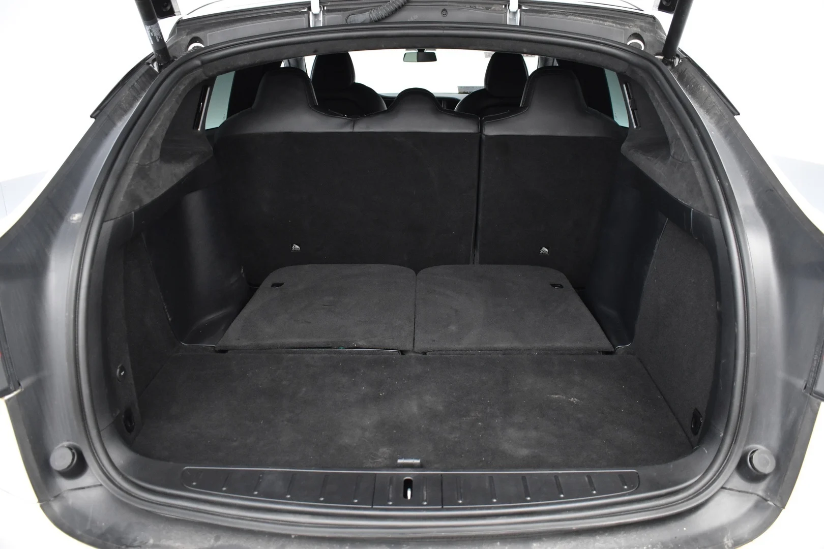 Car Image - 61iNmA1BuSiZSKPCmhfJJ2