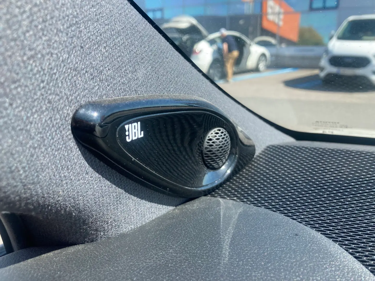 Car Image - 7g78qtuLiztzTzg1SlcUAw