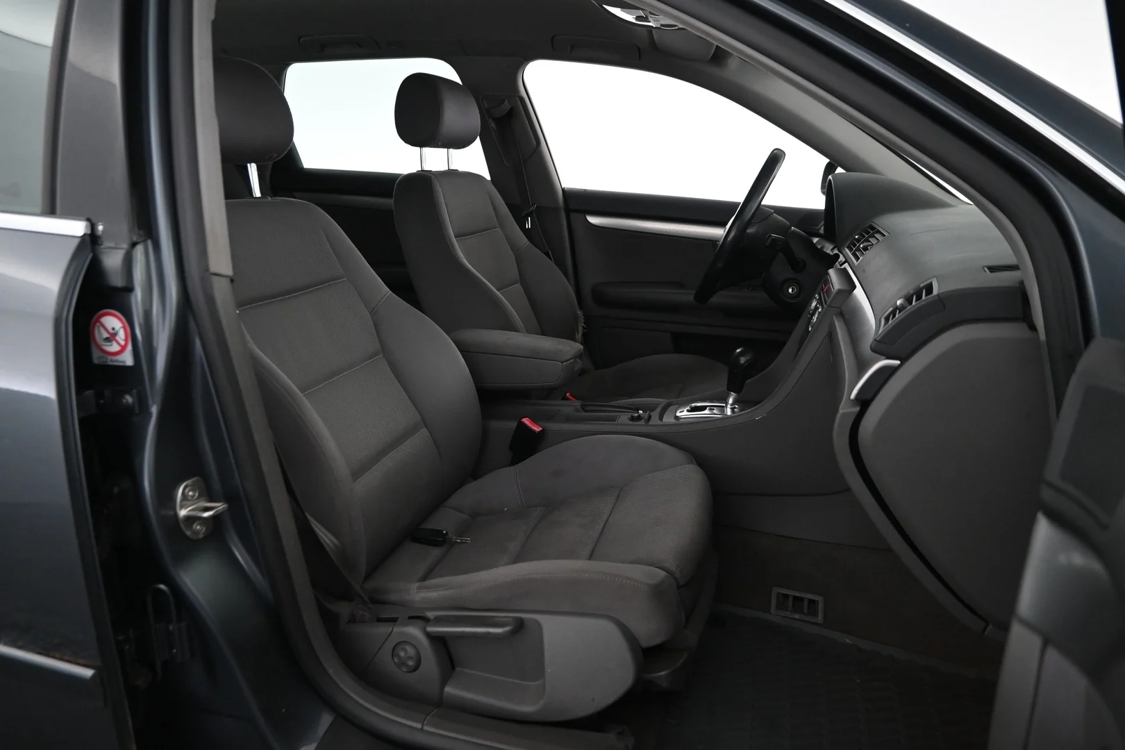 Car Image - 4Hc96lytrKPGOz7EmWFLTx