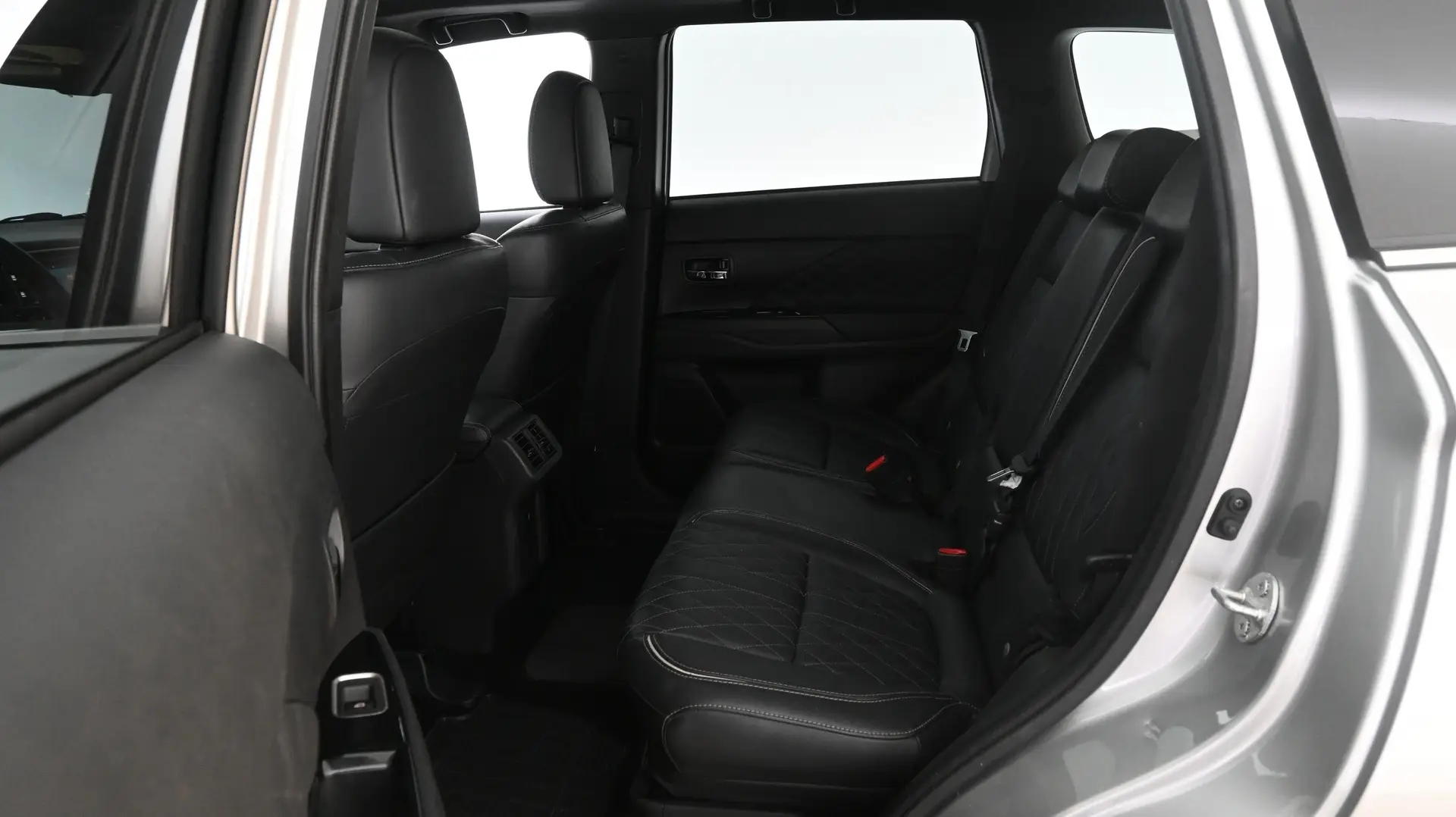 Car Image - 2nfVczcvgvTq2YX1dEr7Iw