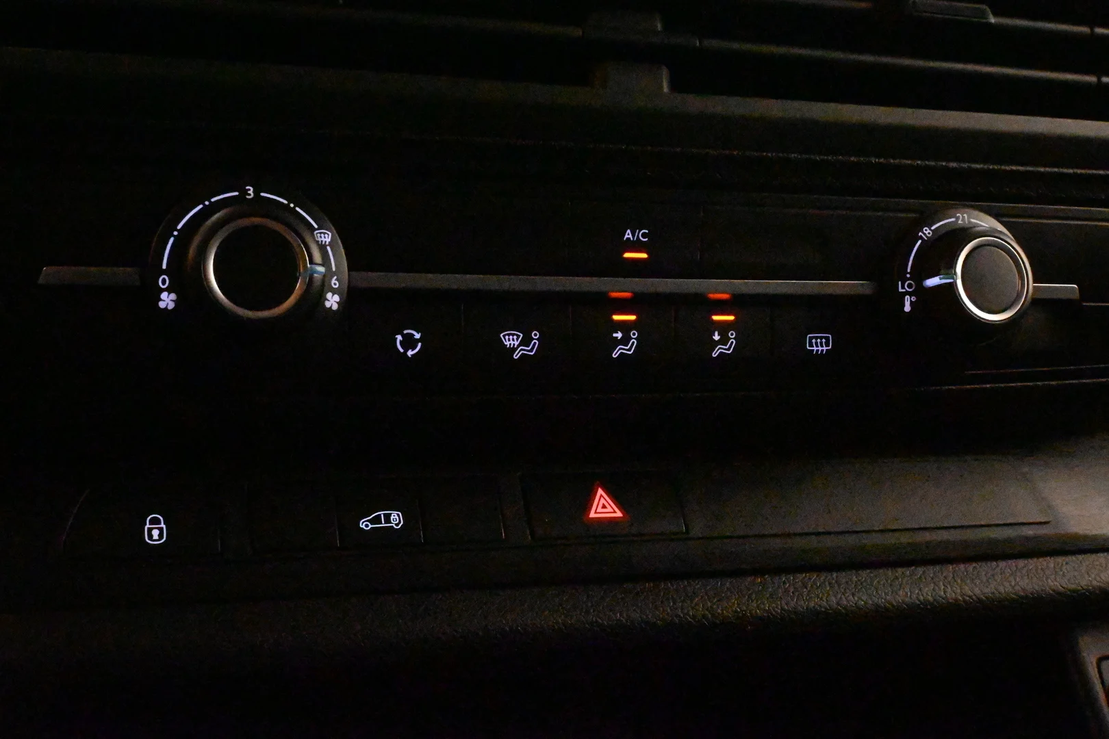 Car Image - 5aPqTAkAYmbvwWbGbHpSTP