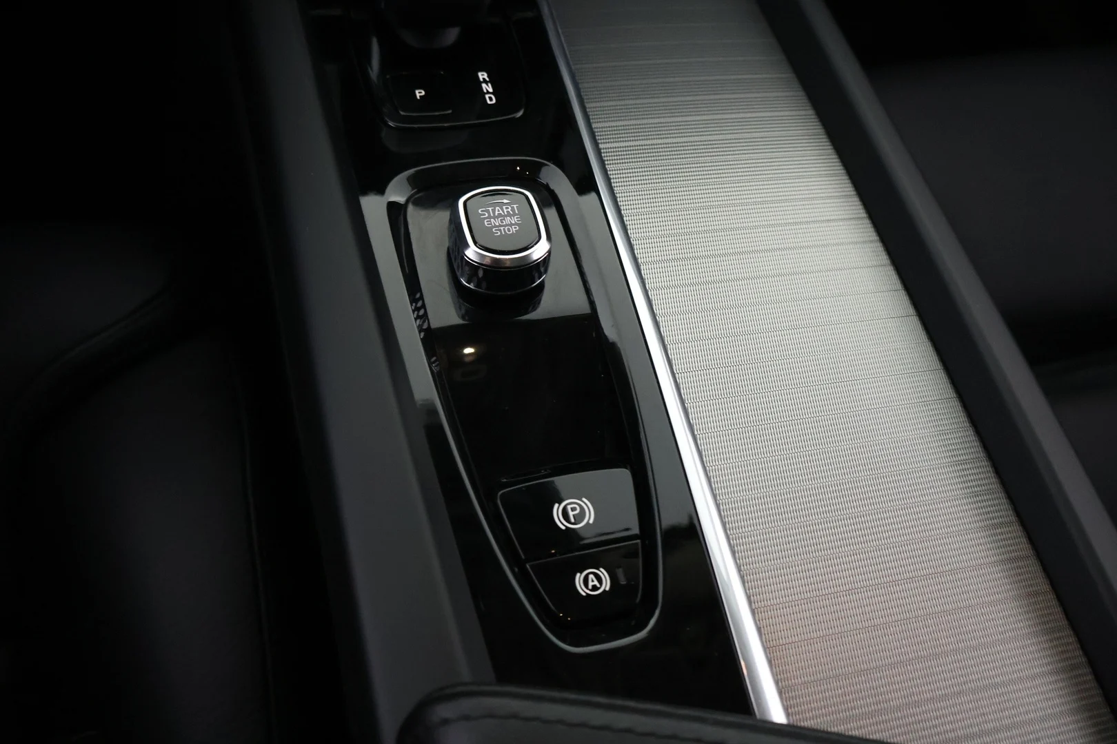 Car Image - y8QXUhw7qAzNICY6UaxLq