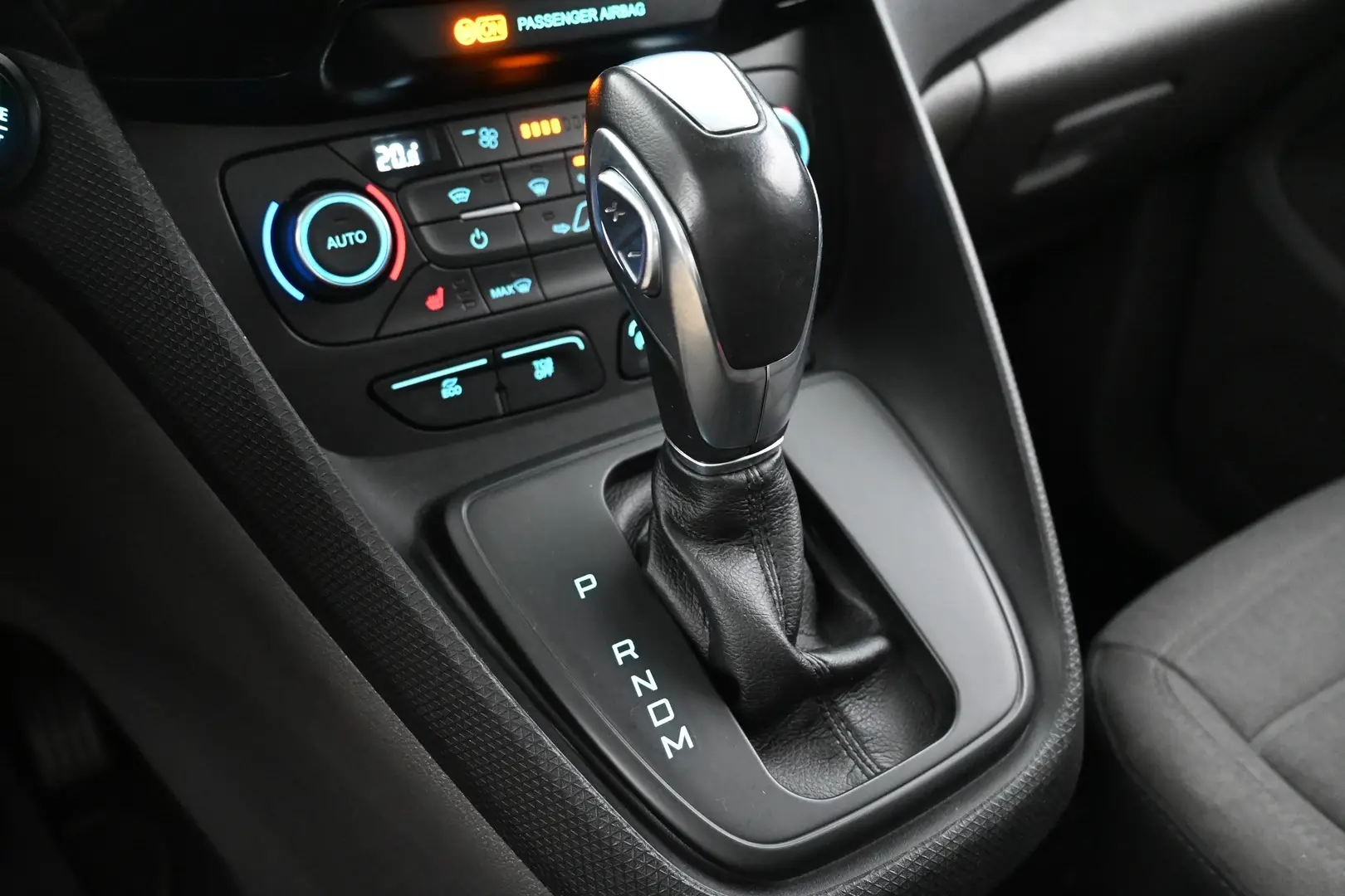 Car Image - 2J003JgOxcwxxtTTQqQmKE