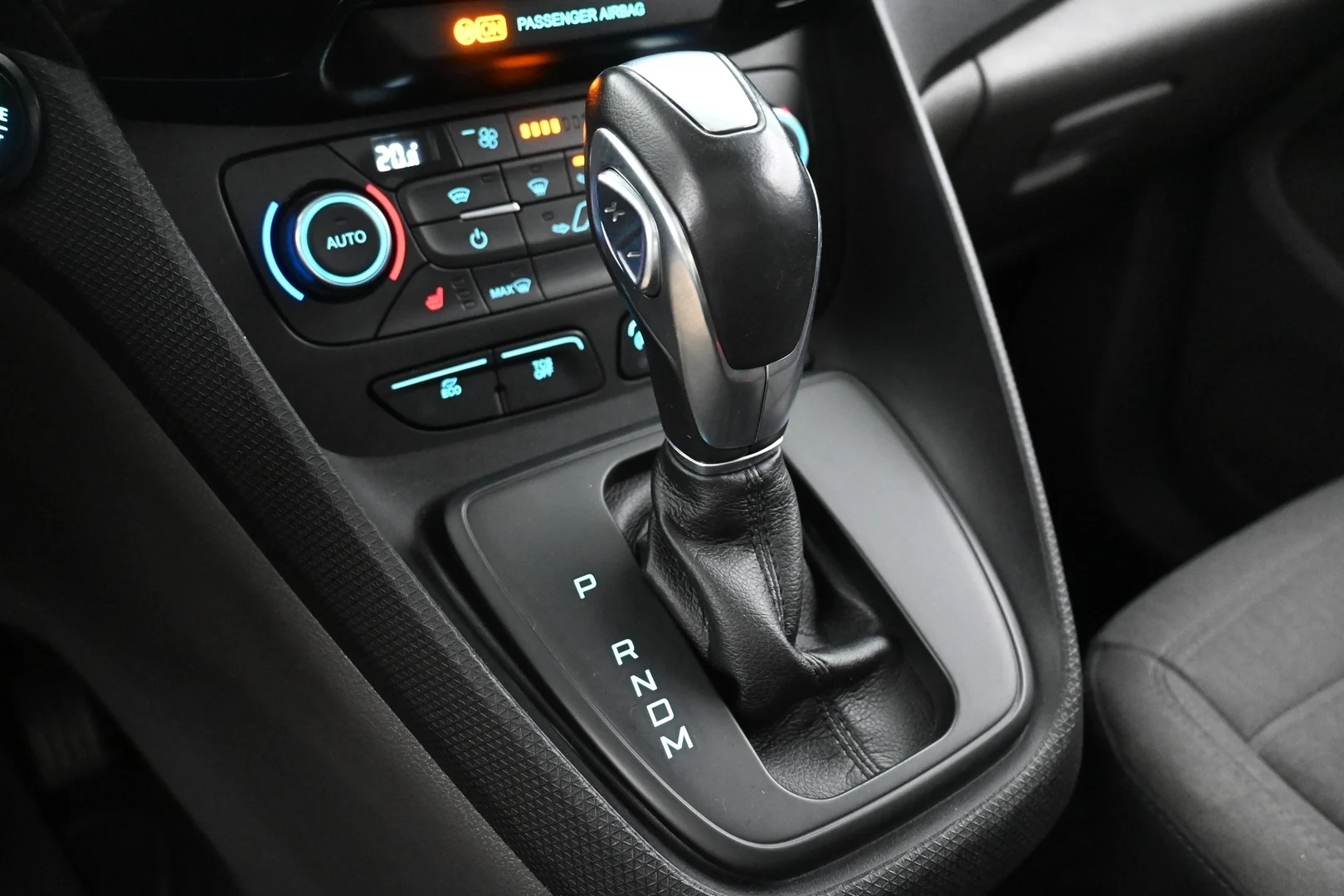 Car Image - 2J003JgOxcwxxtTTQqQmKE