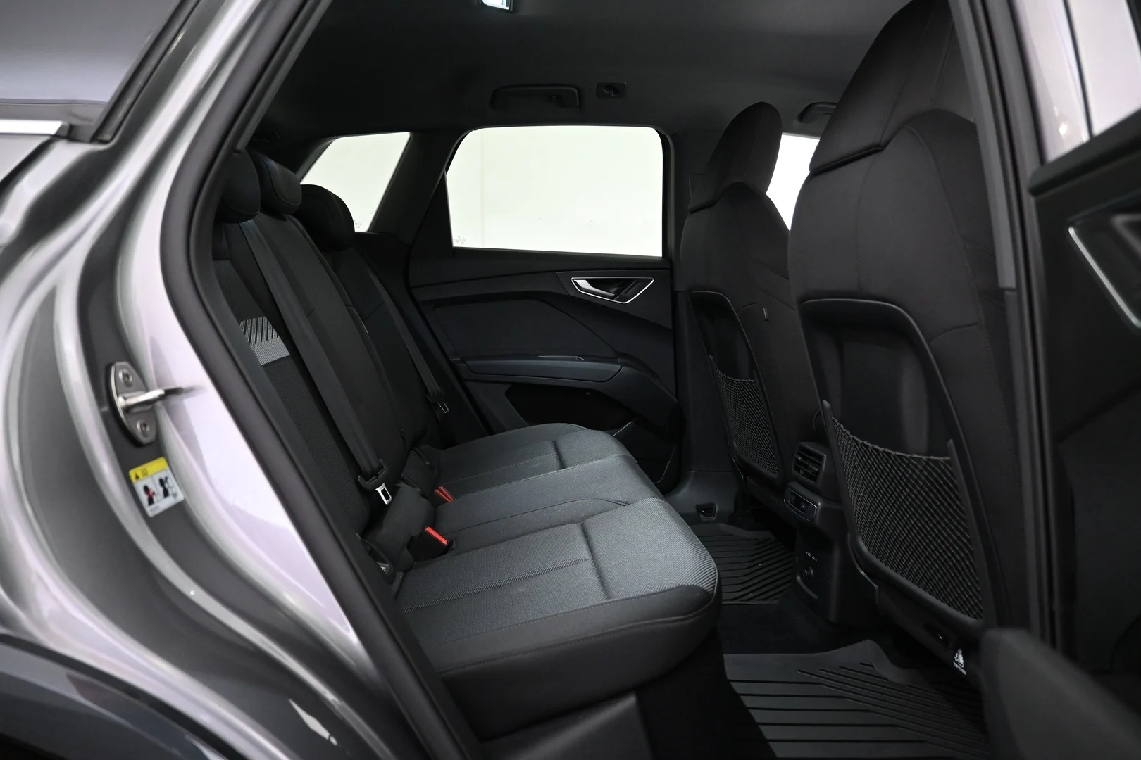 Car Image - 2XW1eOsWQwZCHIHh3ew0kN