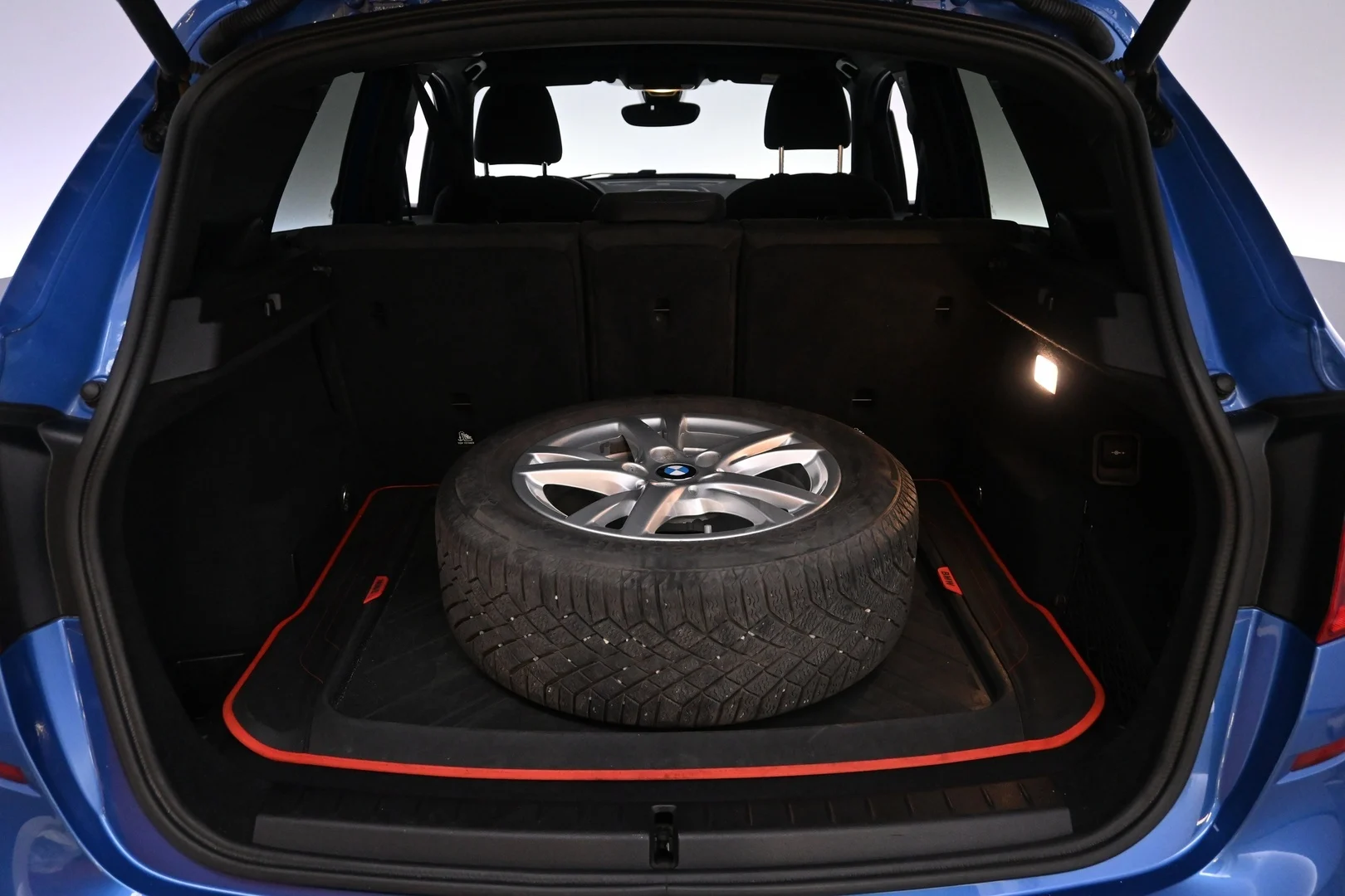 Car Image - 6LkZX5pE3ZVVS4xjmI0QZA