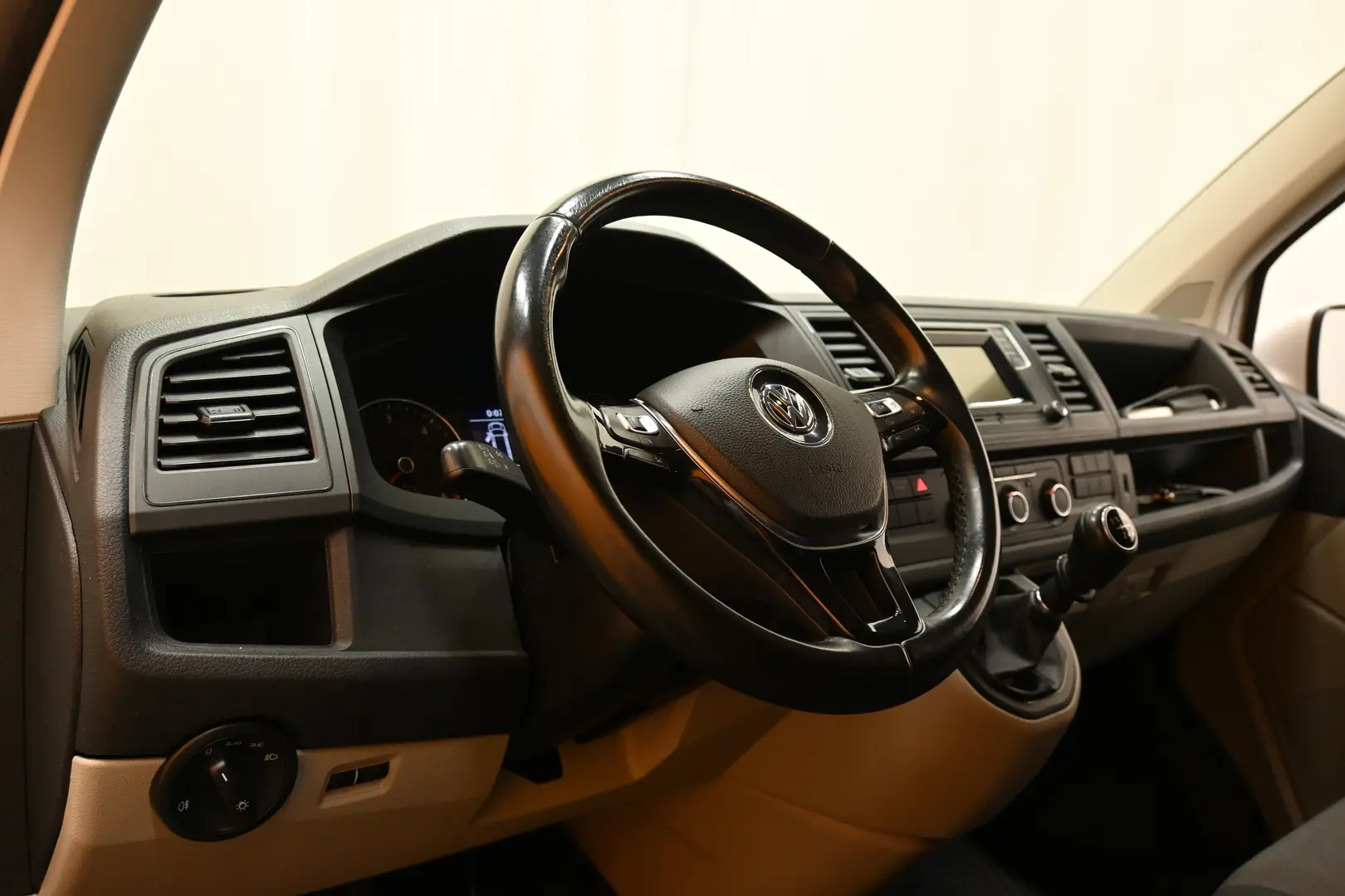 Car Image - 1poNFsisIJJ7I3ISqo2et4
