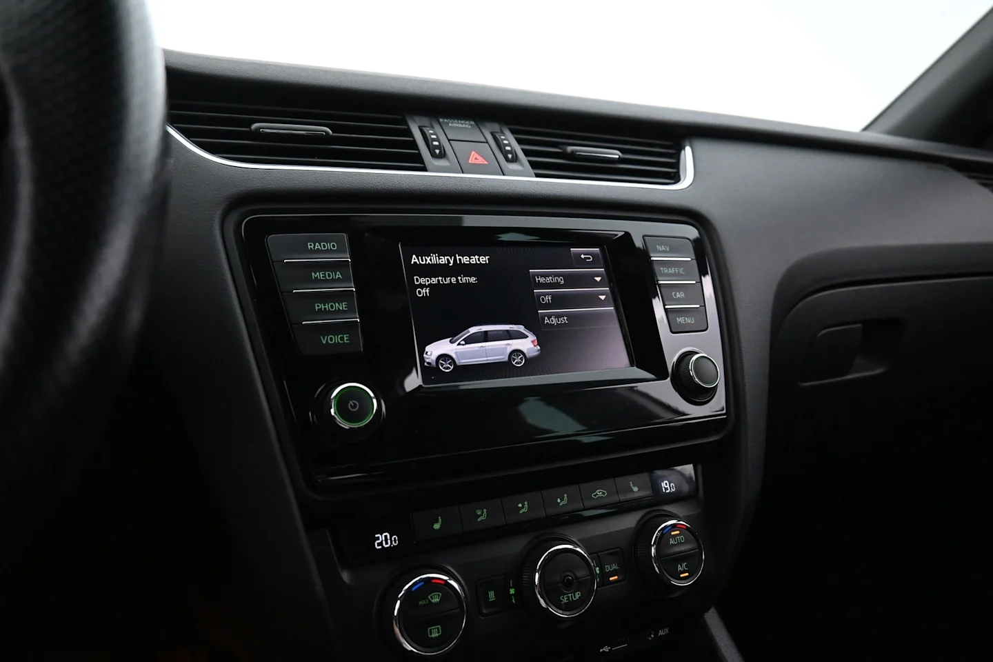 Car Image - 1T04xKyhGlU4G5fKkyKphJ