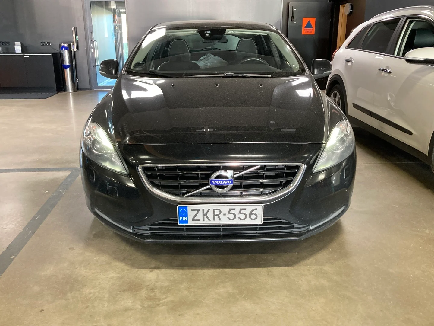 Car Image - 6We6pmUnopTwLbUdj2c6q0
