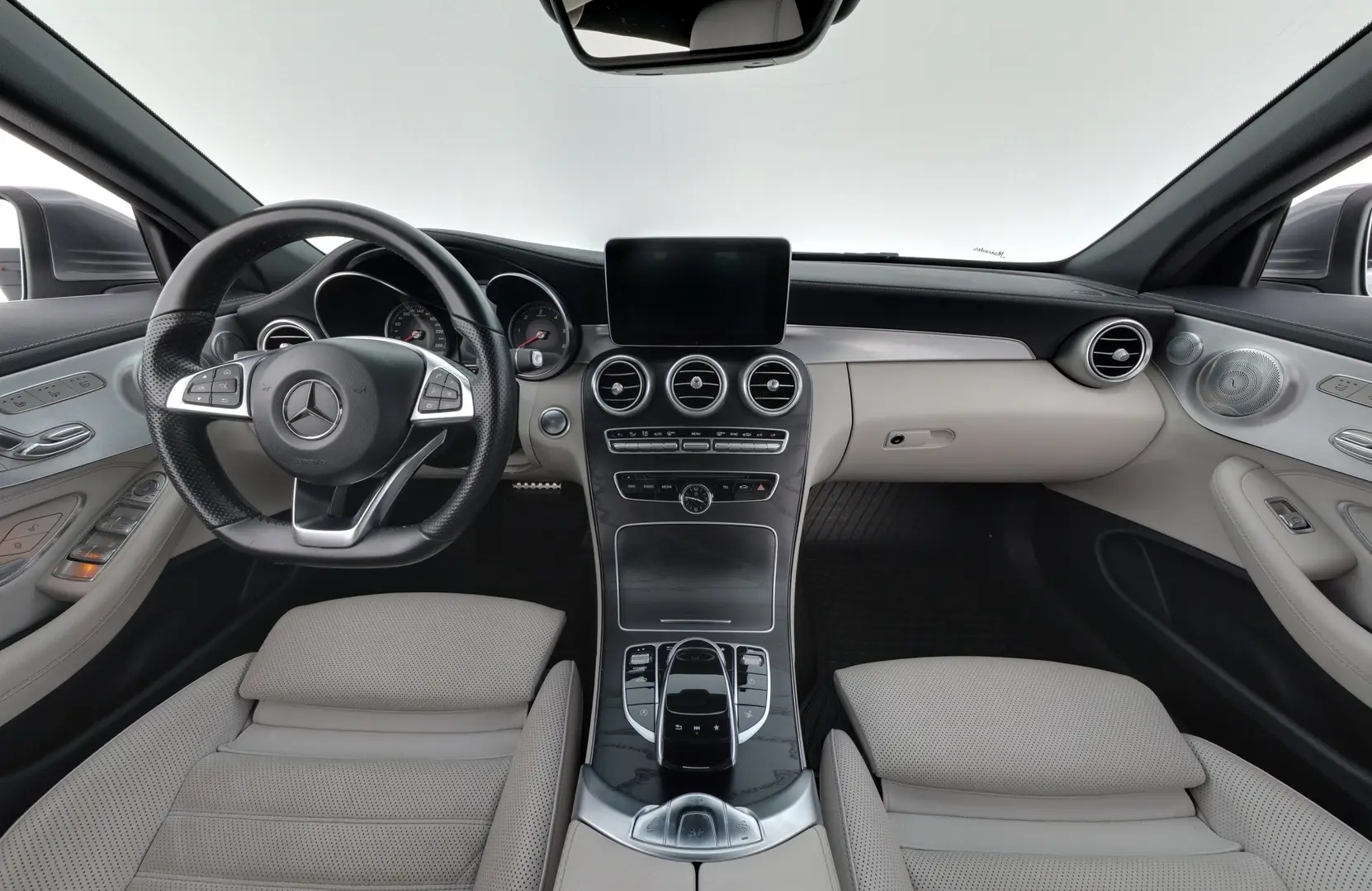 Car Image - 3fBXaejgBTpfaBWfKca1XI