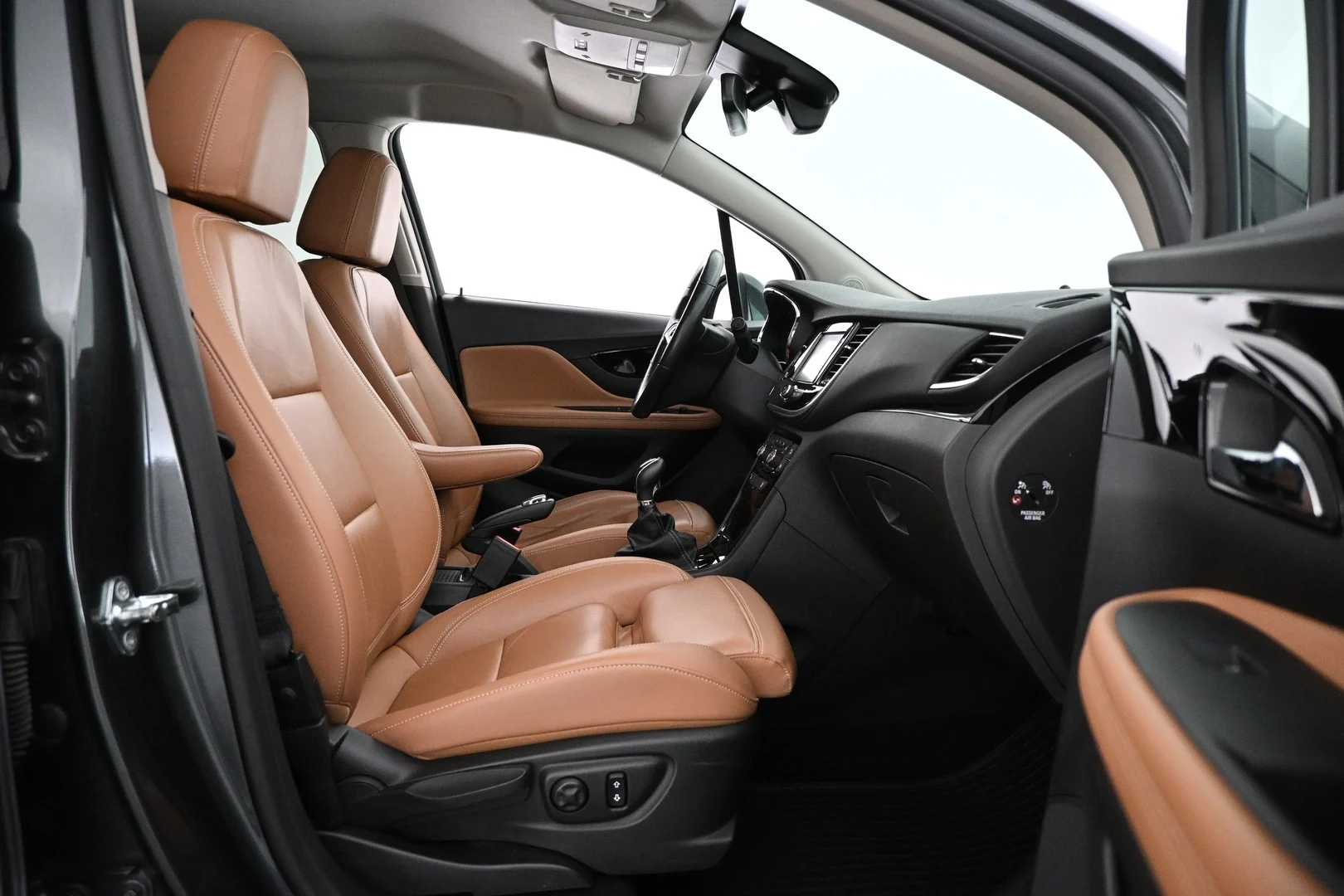 Car Image - 3AYLctfjcNFymsUSw7eM11