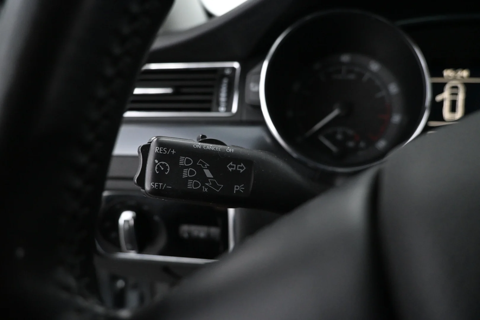 Car Image - 3U5rA9huMUjshNCUg4llmI