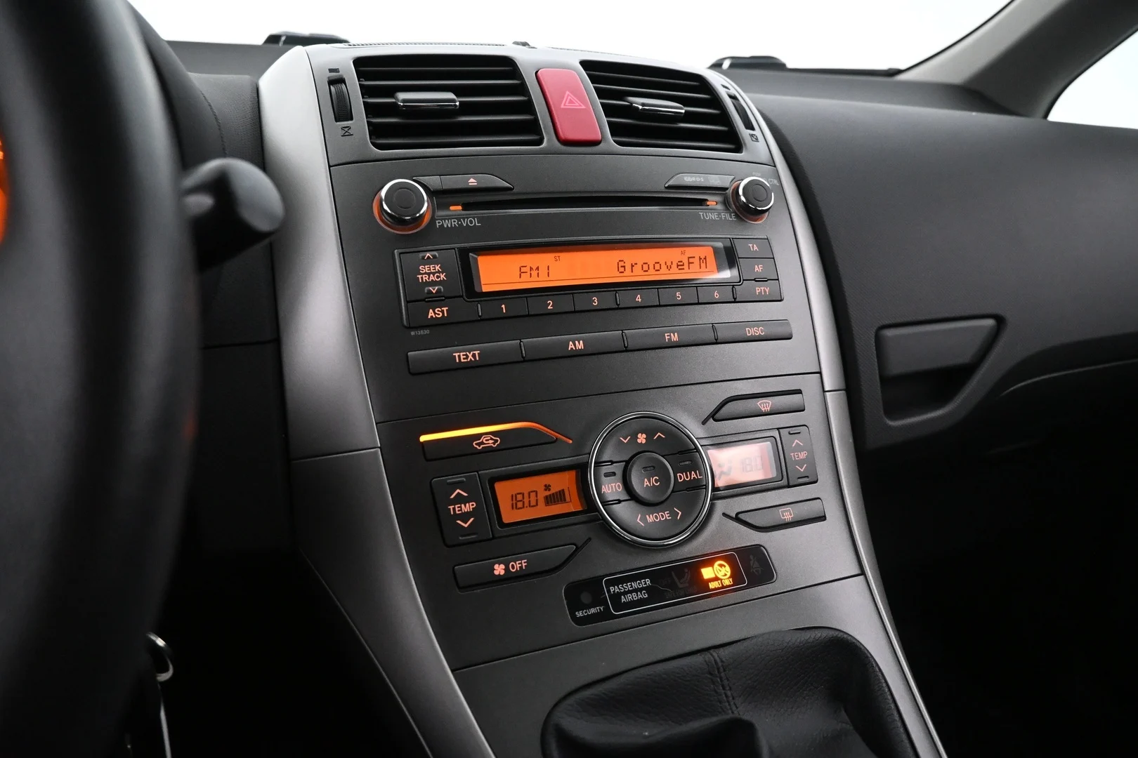 Car Image - 2iZ7bklGFdwb69Oa2PWwR4