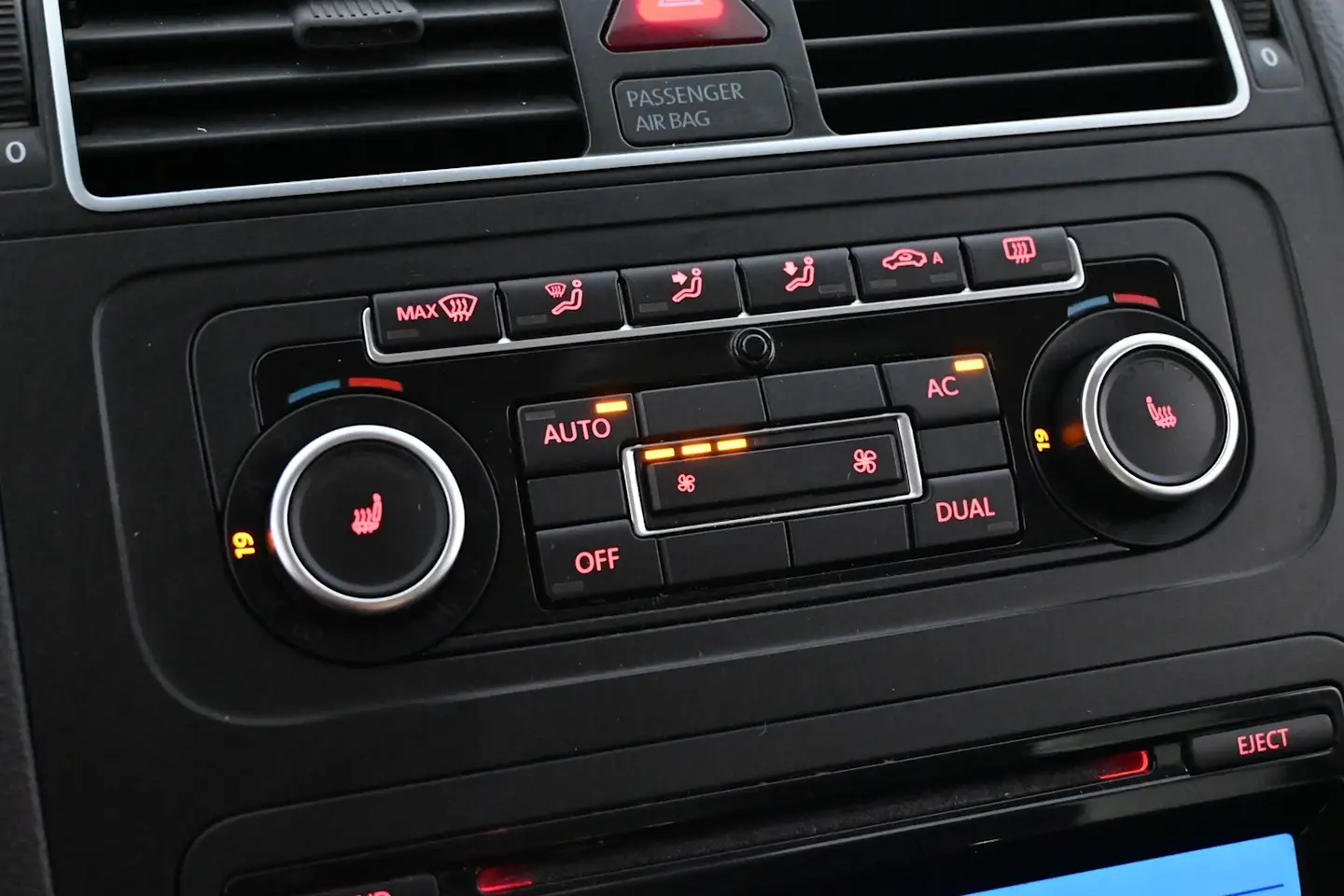 Car Image - 36u2TUNvMcQ0twmEIcHSc4
