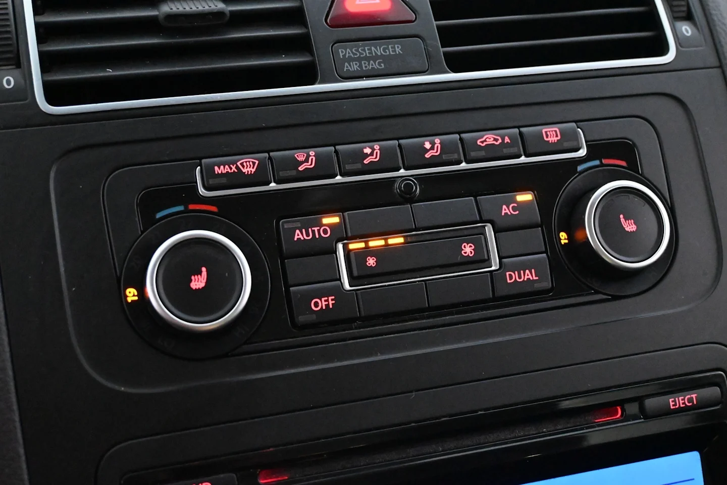 Car Image - 36u2TUNvMcQ0twmEIcHSc4