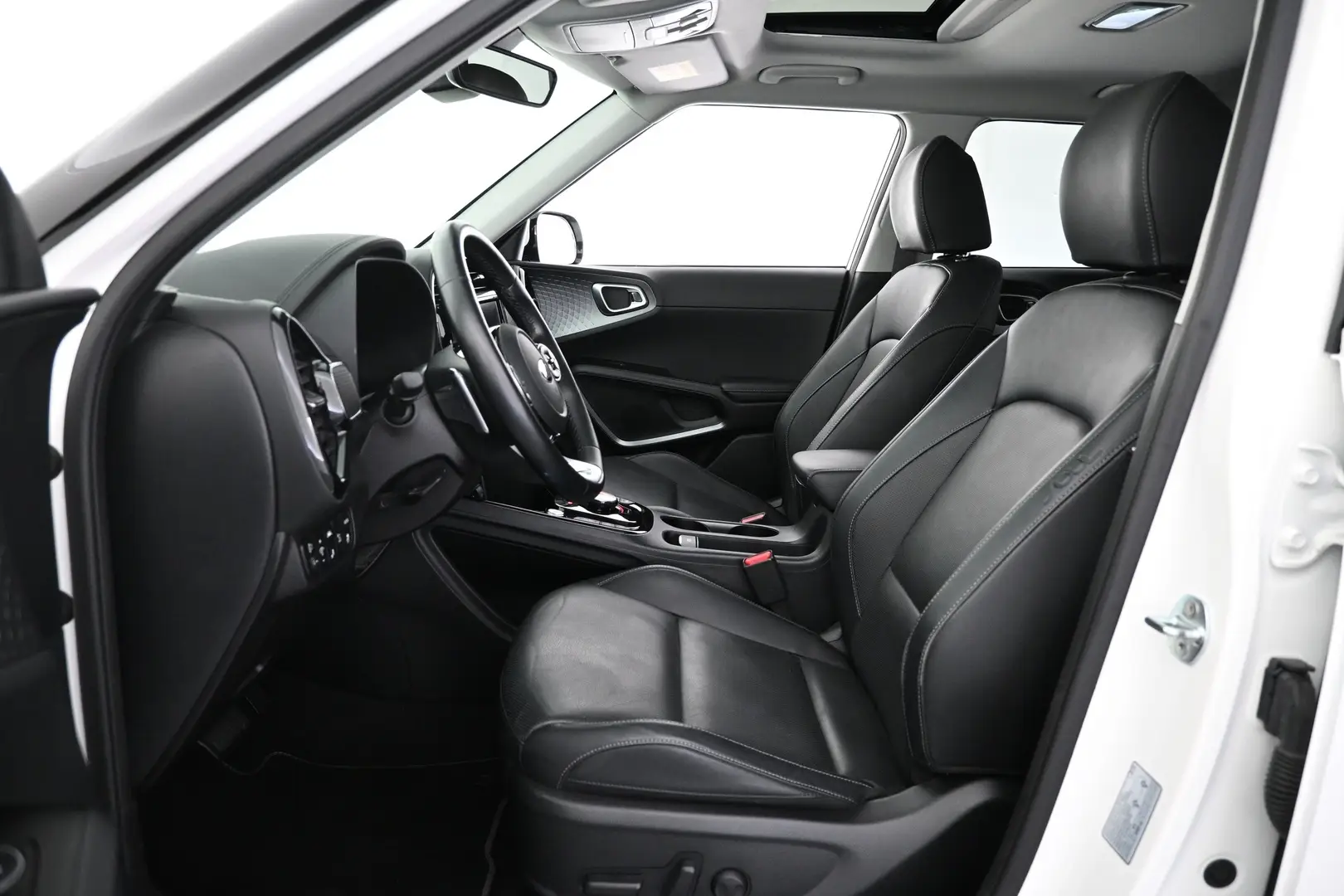 Car Image - 3BnMGAGScN5WFk4l8gI5ON
