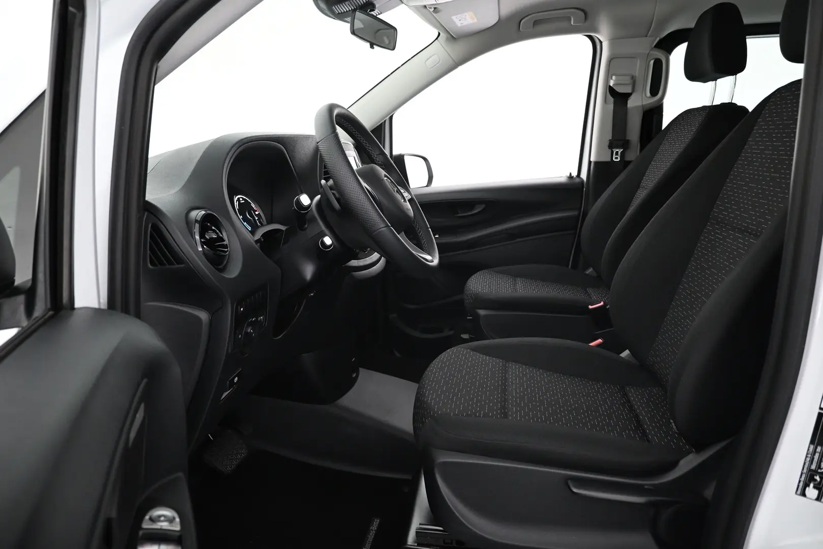 Car Image - 43i0VnkIXdHaSrc7SyA2Jv