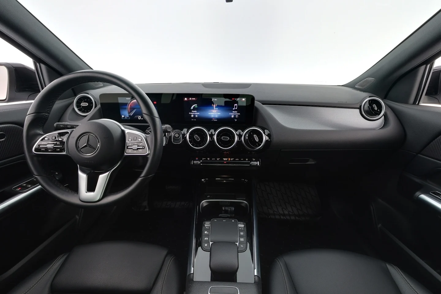 Car Image - 4QDYB2cTvvp4fEYM49Oxqo
