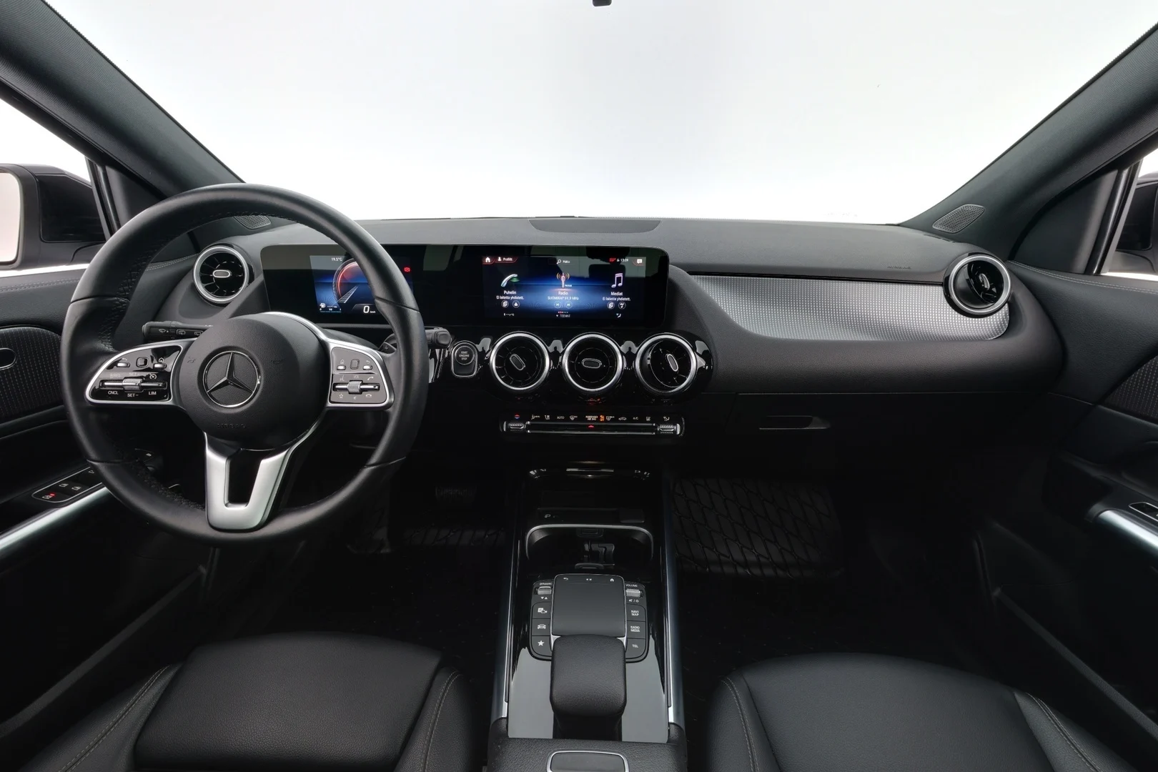 Car Image - 4QDYB2cTvvp4fEYM49Oxqo