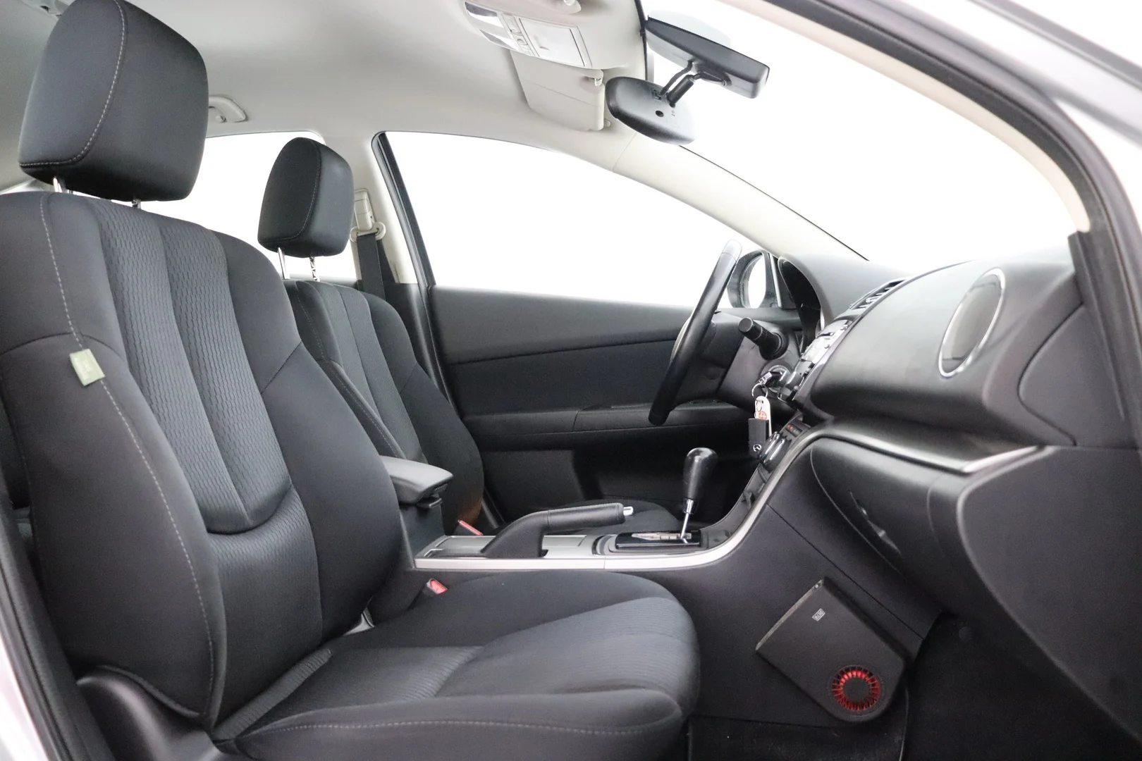 Car Image - 2PR89tnD9Ifop46yZSgsuf